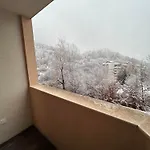 New & Stylish Axel With Mountain Views Smolyan