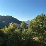 New & Stylish Axel With Mountain Views Apartment Smolyan